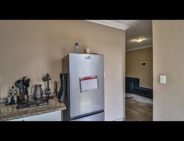 3 BEDROOM TOWNHOUSE FOR SALE IN SOUTH HILLS